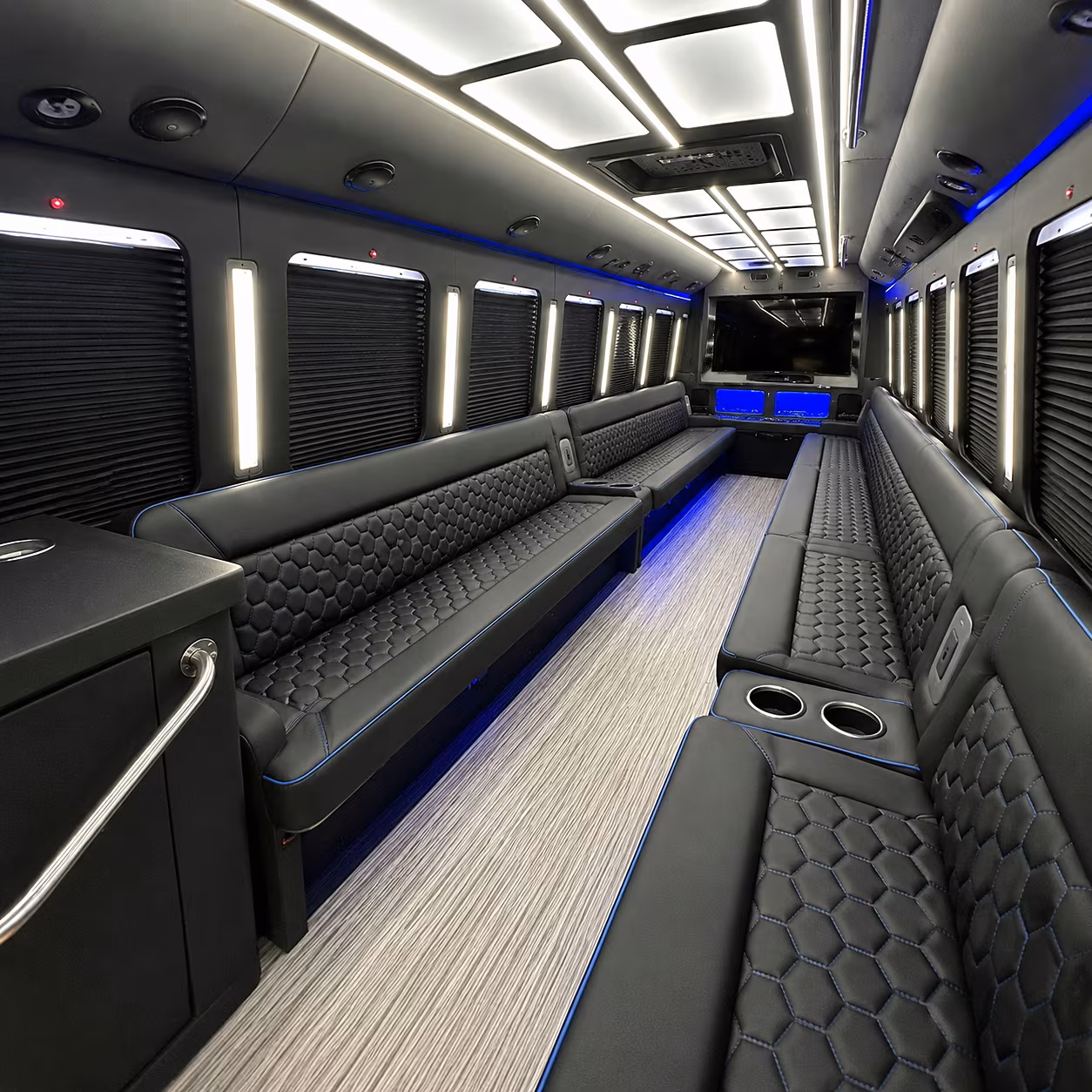 hollister bus rentals