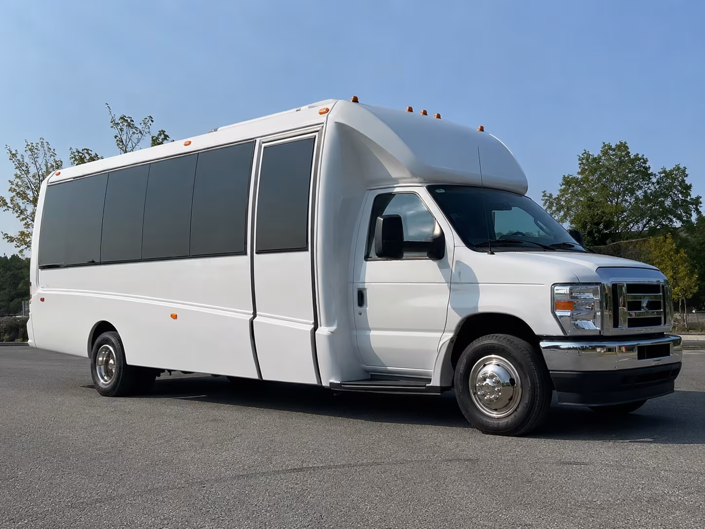 party bus transportation for gilroy area proms at gilroy