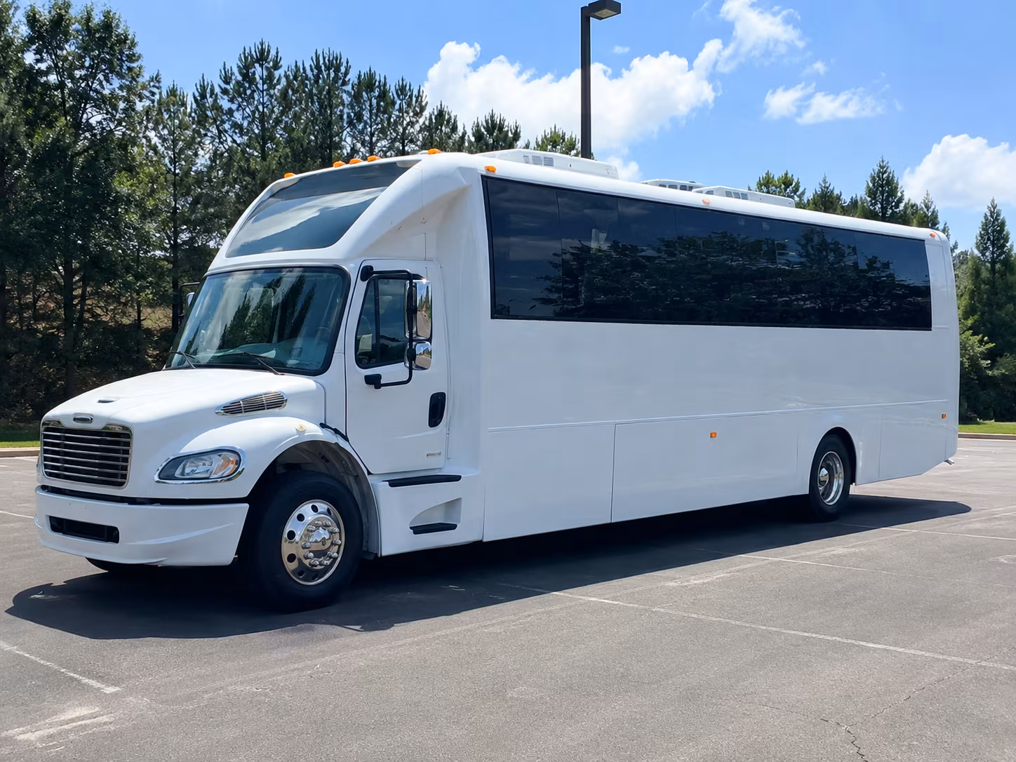 party bus wine tours along the hecker pass wine trail in
