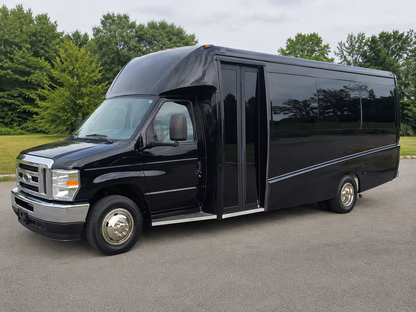 san jose book the perfect ride with san jose prom bus rentals
